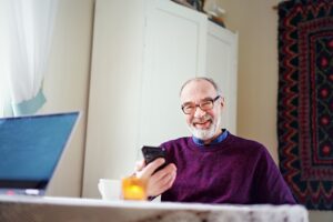 Asiakkaan oma kokemus voinnistaan vahvemmin osaksi hoitoa